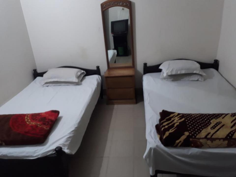 Hotel As Shams International Дакка Экстерьер фото