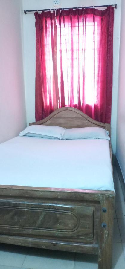 Hotel As Shams International Дакка Экстерьер фото