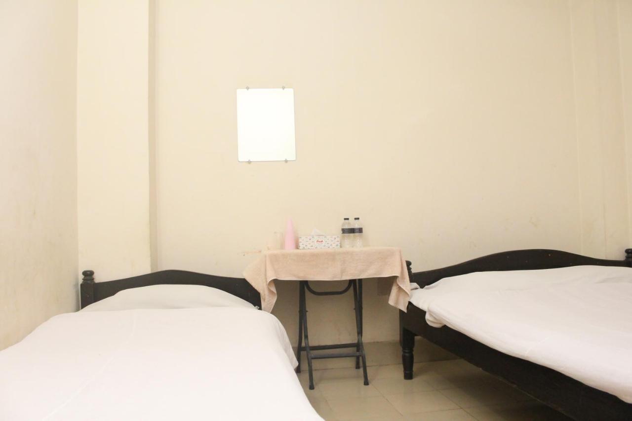 Hotel As Shams International Дакка Экстерьер фото
